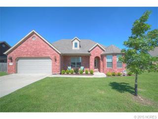 2507 Churchill Dr, Bartlesville, OK 74006-7033