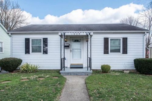 1028 Russell Cave Rd, Lexington, KY 40505-3410