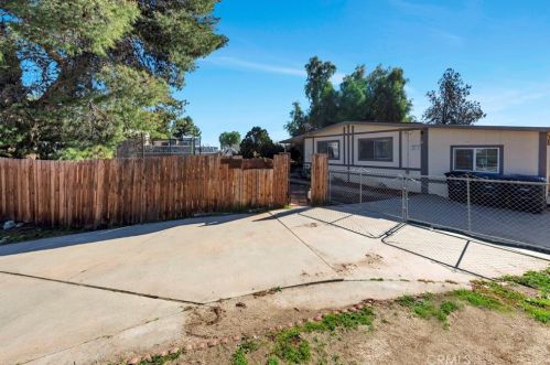 1155 7th St, Perris CA  92570-1810 exterior