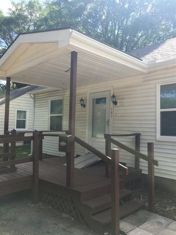 721 Lorraine Ave, Wichita KS  67211-3029 exterior