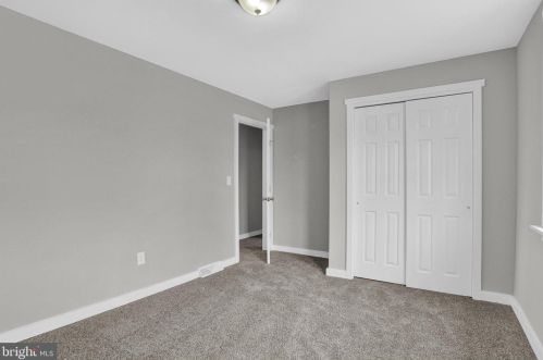 60 Gordon Dr, Carlisle PA  17013-8603 exterior