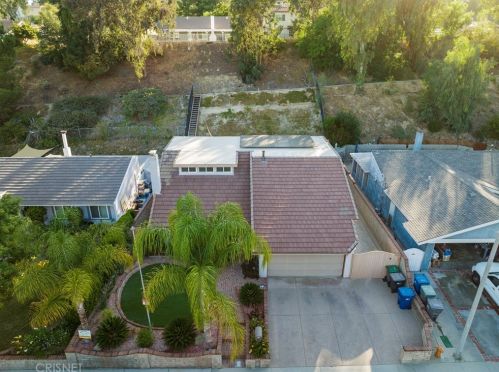 27025 Las Mananitas Dr, Santa Clarita CA  91354-2205 exterior