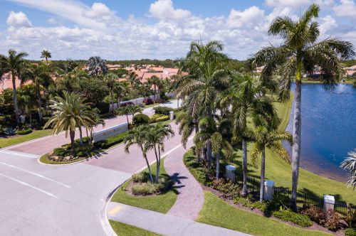 2680 Towle Dr, West Palm Beach, FL 33410-1446