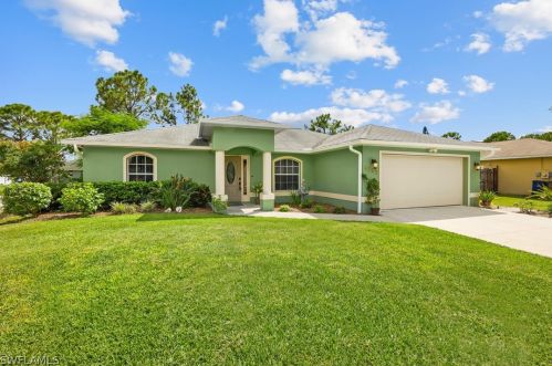 4323 15th St, Lehigh Acres, FL 33972-2859