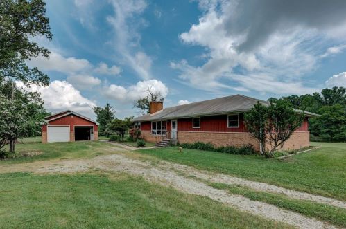299 Mander Rd, Valpo, IN 46383-9768