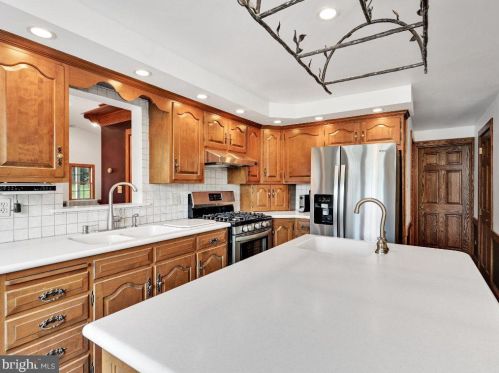 539 Lancaster Pike, Smithville PA  17560-9409 exterior