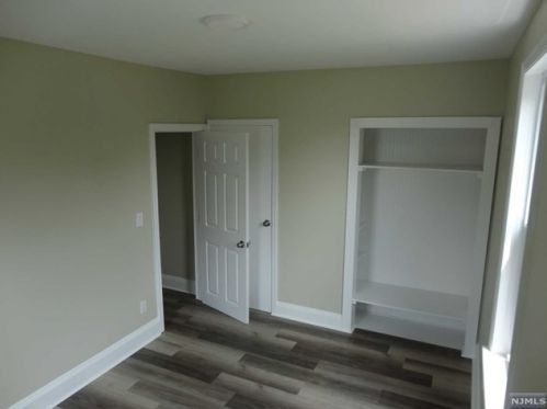 455 Washington Ave, Dumont NJ  07628-1227 exterior