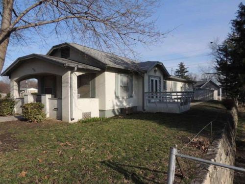 210 Court St, Oakhill, KS 67432-2419