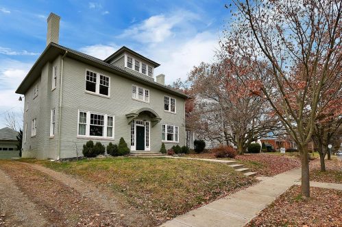 815 Fairmont Ave, Zanesville, OH 43701-2425