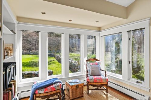 200 Mill Rd, New Canaan CT  06840-4310 exterior