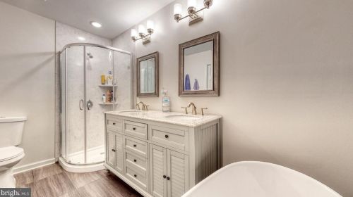 54 Hilldale Rd, Dover DE  19901-3315 exterior