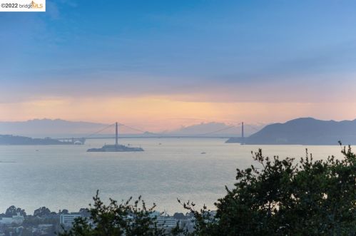 490 Panoramic Way, Berkeley CA 94704-2540 exterior