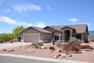 990 Desert Sunset Dr, Cornville, AZ 86325-4884