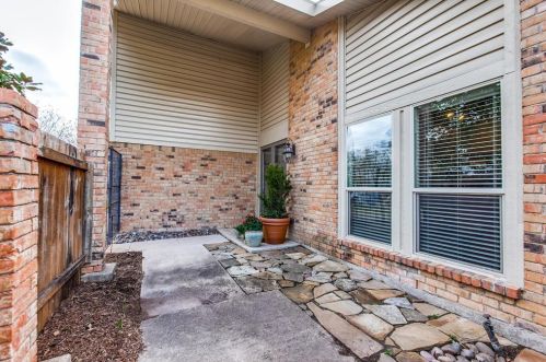 1710 Aurora Dr, Richardson, TX 75081-2115