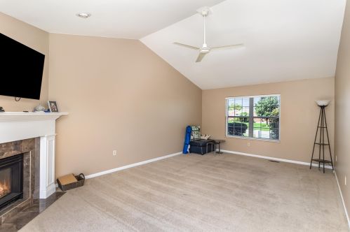 7564 Thunder Ridge Dr, Florence KY  41042-8268 exterior