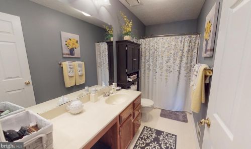 739 Henderson Rd, Lumberton Township NJ  08048-4613 exterior