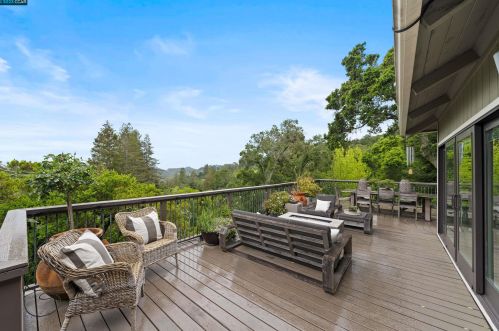 710 Miner Rd, Orinda, CA 94563-1514