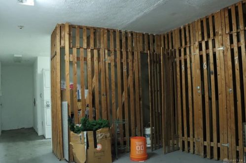 8121 Daly Rd, Cincinnati OH 45231-5702 exterior