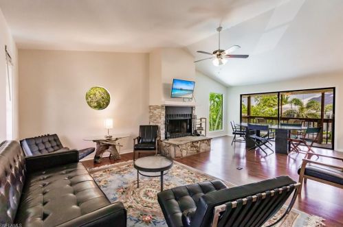 2631 Gulfview Dr, Naples FL  34112-5829 exterior