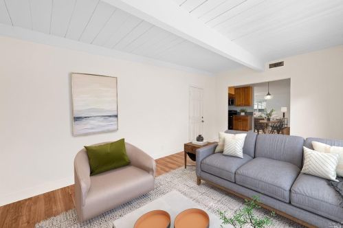 349 Plum St, Vacaville CA  exterior