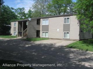 2104 Elm Ln, Manhattan KS  66502-3811 exterior