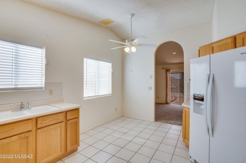8756 Eagle Creek Dr, Tucson AZ  85730-5709 exterior