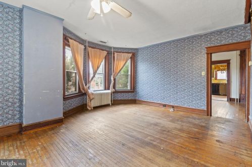 427 Columbia Ave, Lansdale PA 19446-3505 exterior