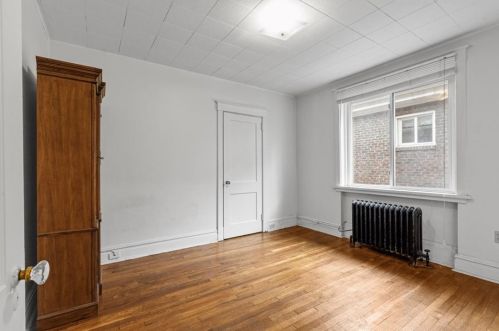 7159 Meade St, Pittsburgh PA 15208-2502 exterior