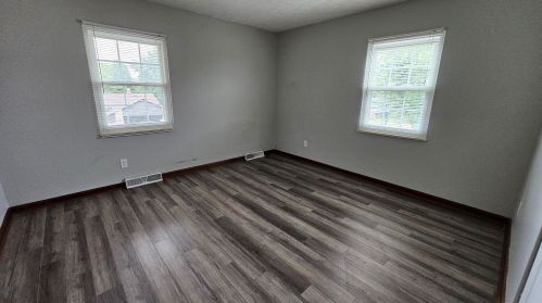 3446 Meadowlark Dr, Covington KY  41018-2608 exterior