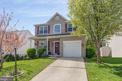 1418 Wanda Dr, Hanover, PA 17331-8631