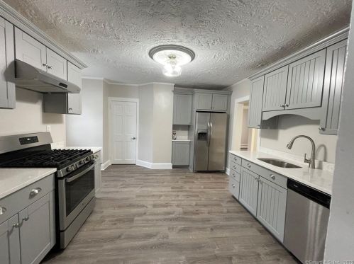 31 Ledge Ave, New Canaan, CT 06840-4914