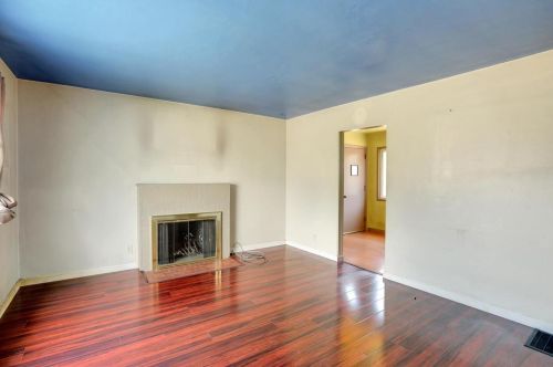 41 Bayshore Cir, San Bruno, CA 94066-1505