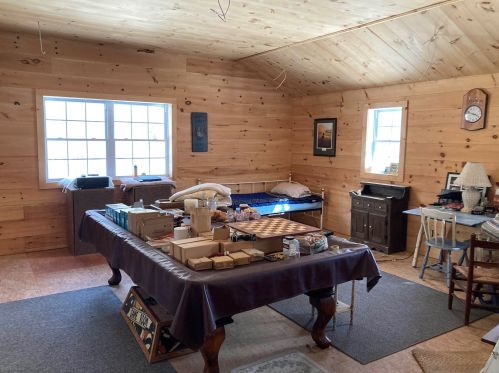 72 Mckinley Dr, Washington NH  03280-3463 exterior