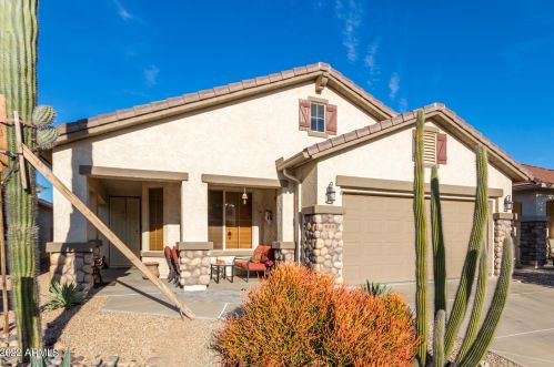 660 Twin Peaks Pkwy, San Tan Valley AZ  85143-5830 exterior