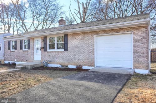 206 April Dr, Camp Hill, PA 17011-5006