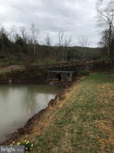 270 Miranda Ln, Hedgesville, WV 25427-4228