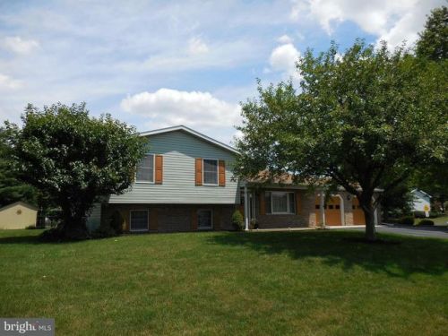 875 Prospect Ave, Lees Cross Roads, PA 17257-8907