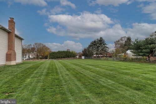 397 Kunkel Ave, Hummelstown PA  17036-9337 exterior