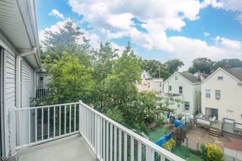 769 Summer Ave, Newark NJ  07104-5007 exterior