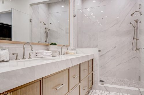 413 Bayview Dr, Manhattan Beach CA  90266-5717 exterior