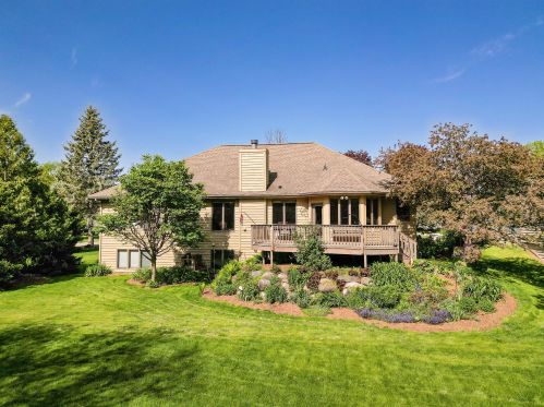 908 Main St, Lake Mills, WI 53551-1825