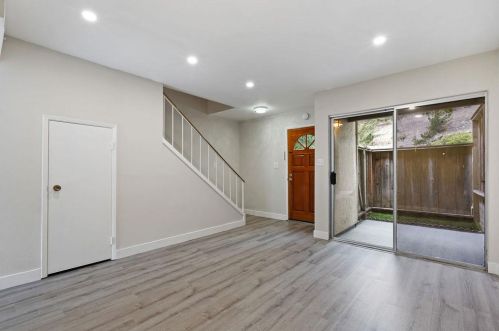 1199 Oddstad Blvd, Pacifica CA  94044-3850 exterior