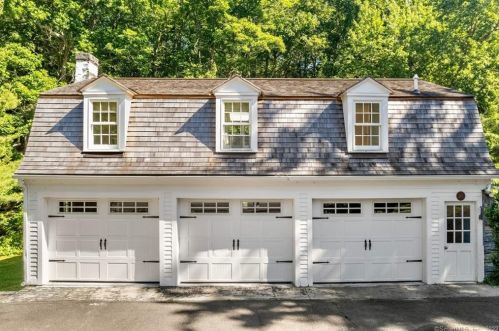 73 Ferry Rd, Lyme, CT 06371-2346