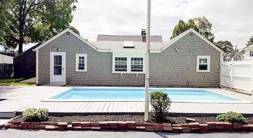 34 Homewood Ave, North Providence RI  02911-2907 exterior