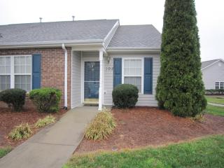 102 Glen Gate Cir, Kernersville, NC 27284-8798