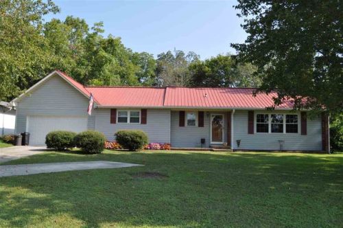820 6th St, Etowah TN  37331-1424 exterior