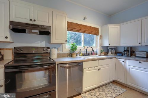 127 Lisburn Rd, Navy Sup Dpt PA 17055-5935 exterior