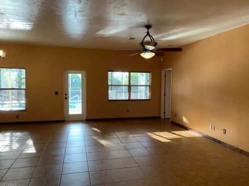 1002 Chauncey Ave, Lehigh Acres, FL 33971-6522