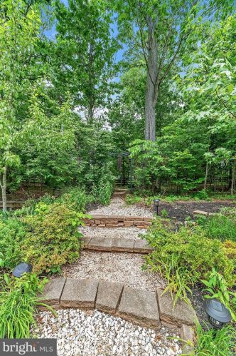 14829 Cox Creek Ct, Haymarket VA  20169-2626 exterior