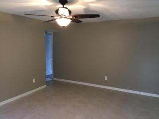 5416 Saguaro Dr, Glendale, AZ 85304-4233